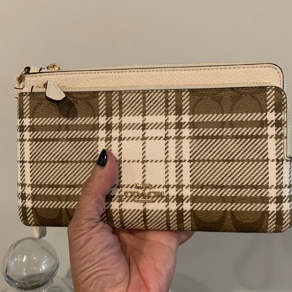 Coach Double zipped wristlet-BNWT - Picture 5 of 9